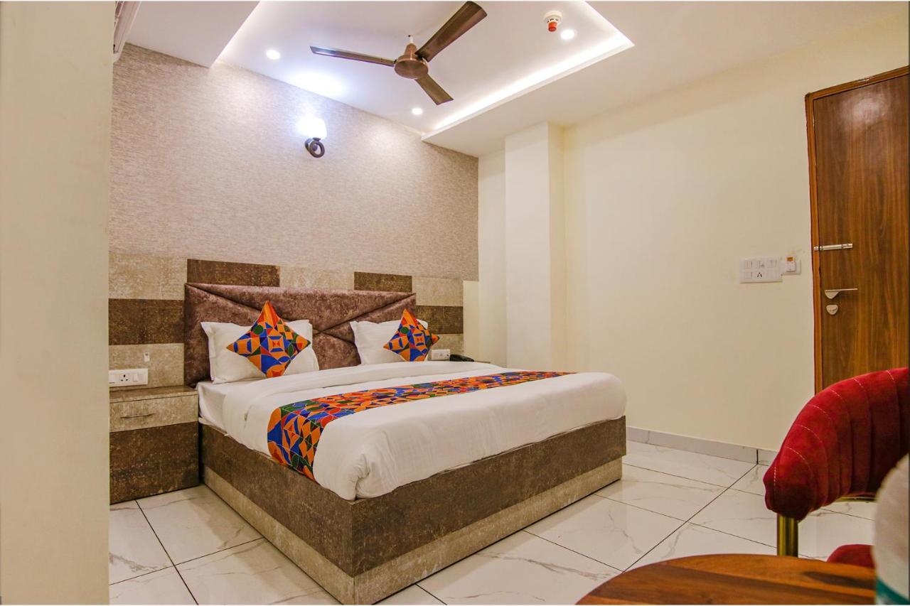 Fabhotel Meridian Inn Mohali Екстериор снимка