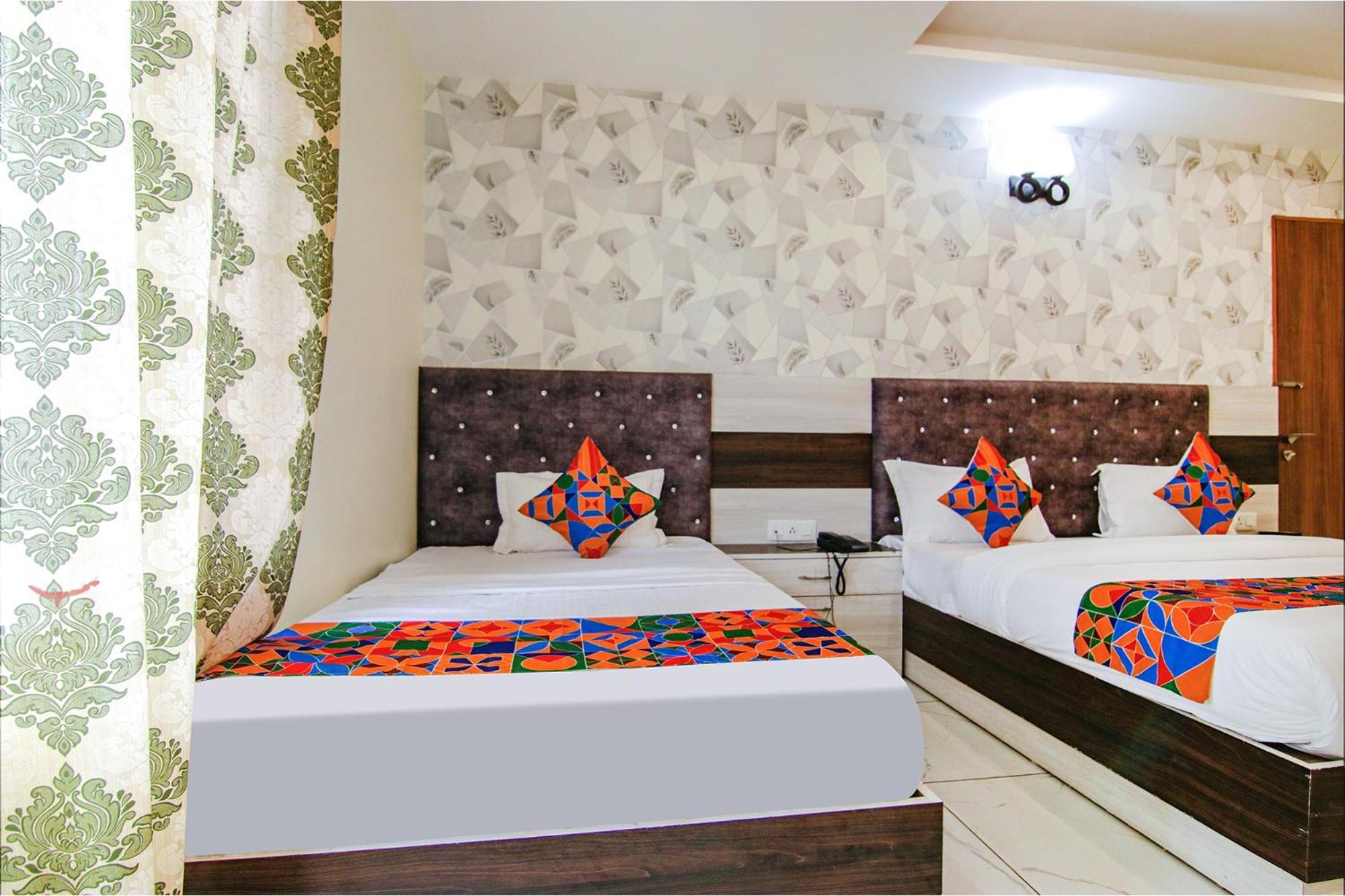 Fabhotel Meridian Inn Mohali Екстериор снимка