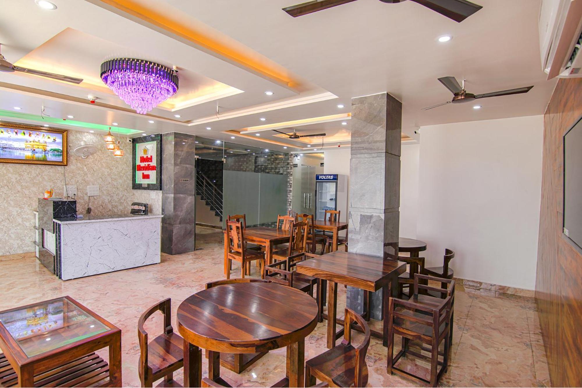 Fabhotel Meridian Inn Mohali Екстериор снимка