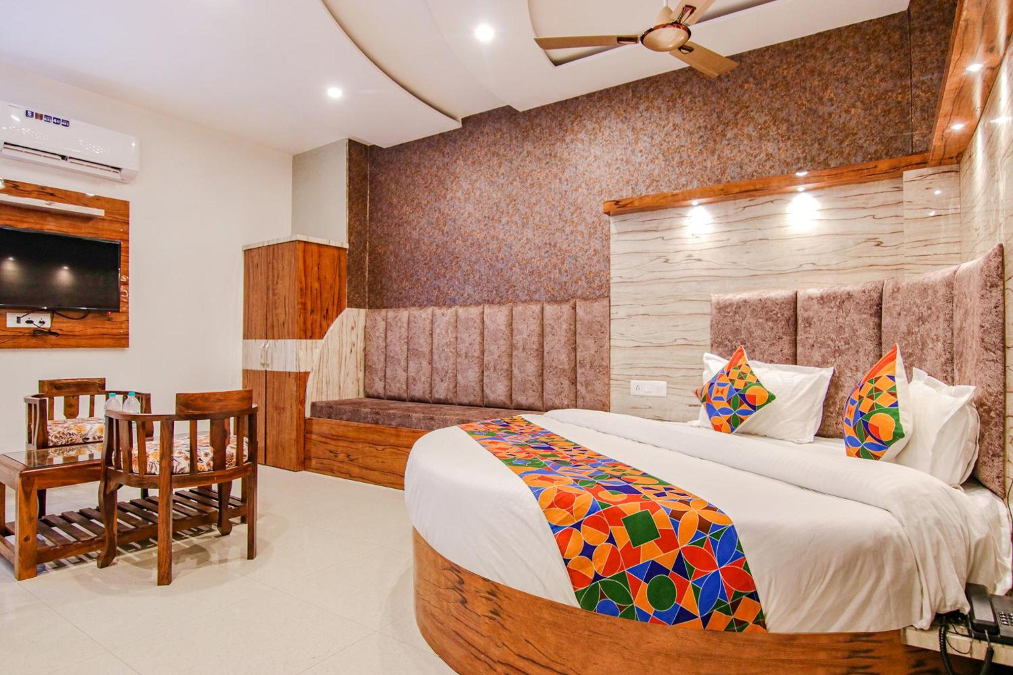 Fabhotel Meridian Inn Mohali Екстериор снимка